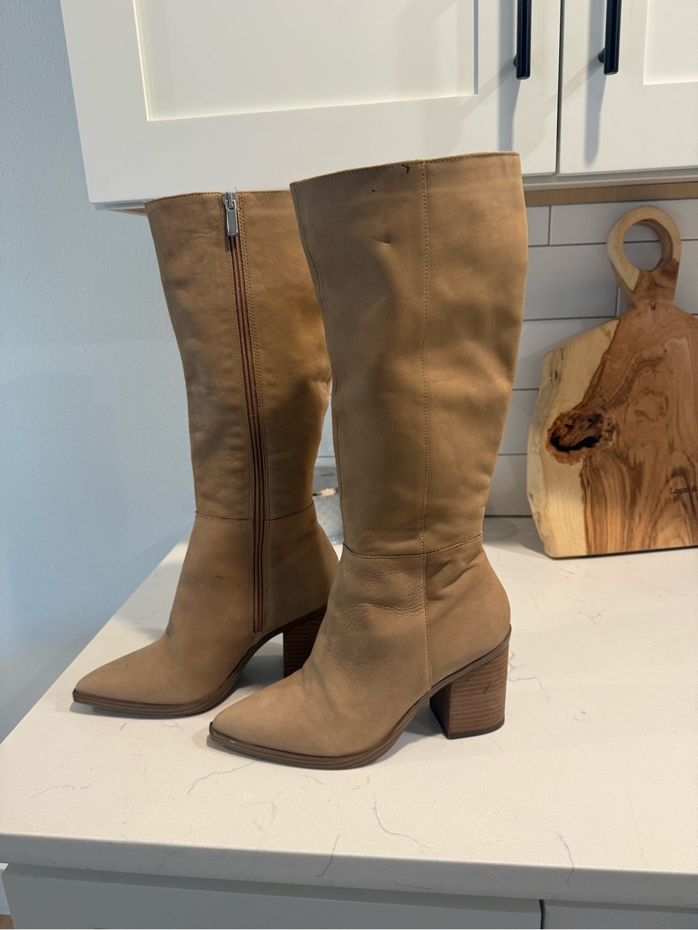 Women's Knee-High Block Heel Boots in Tan